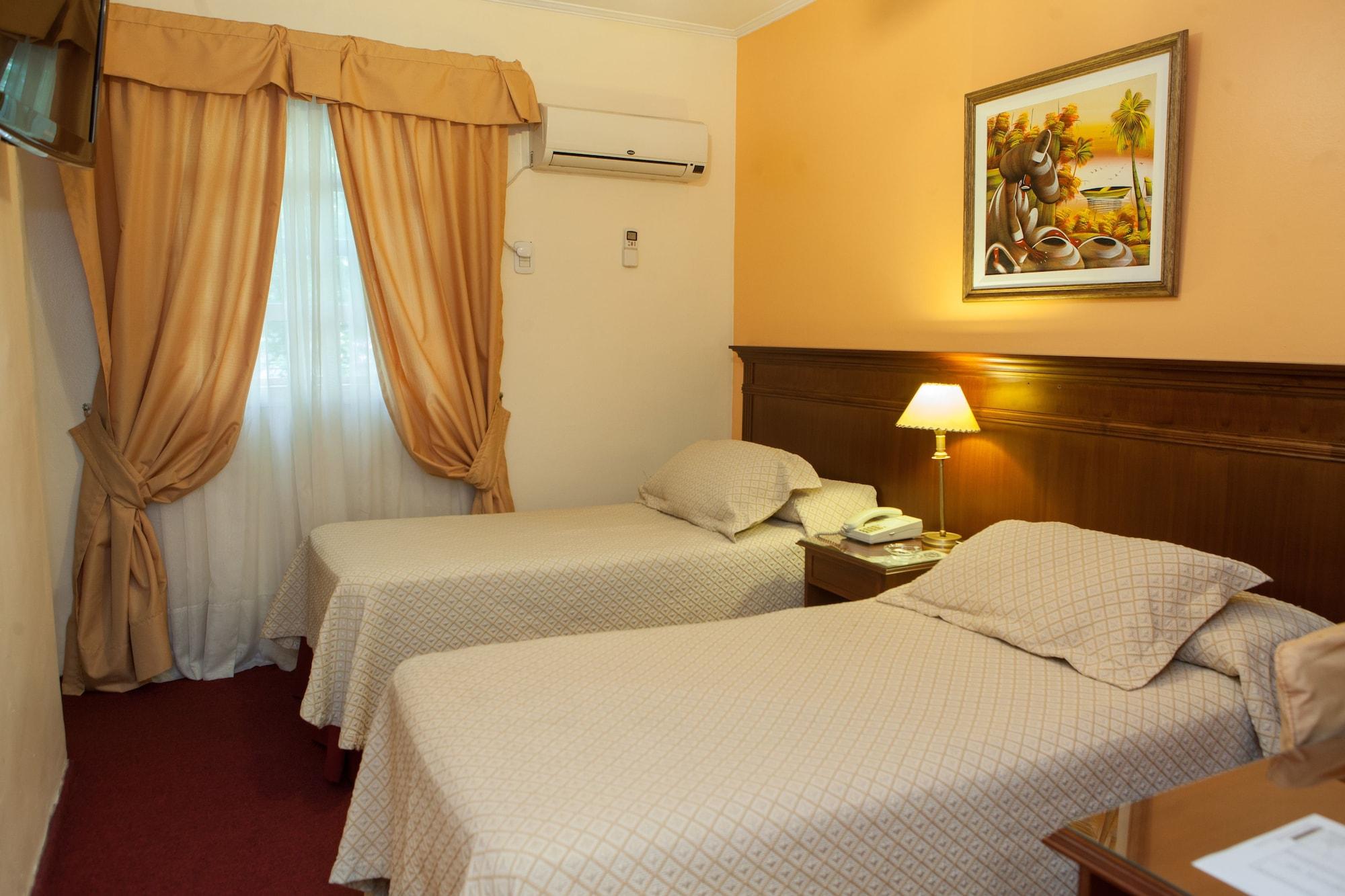 Ritz Hotel Mendoza Eksteriør billede