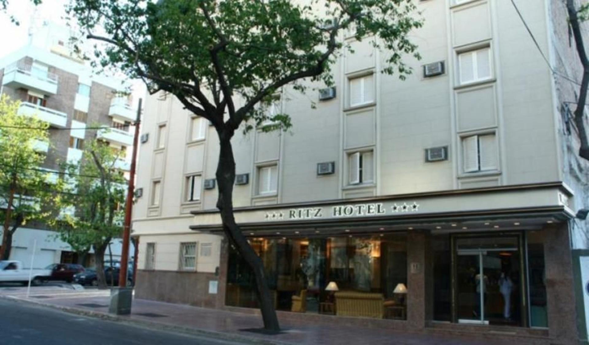 Ritz Hotel Mendoza Eksteriør billede